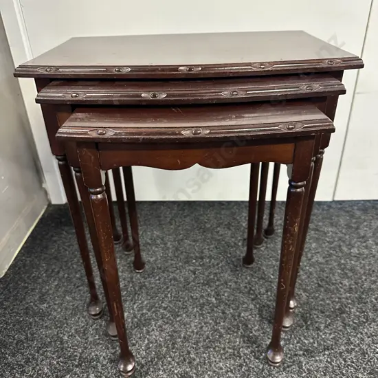 Mahogany Nest Of Tables Cabriole Legs