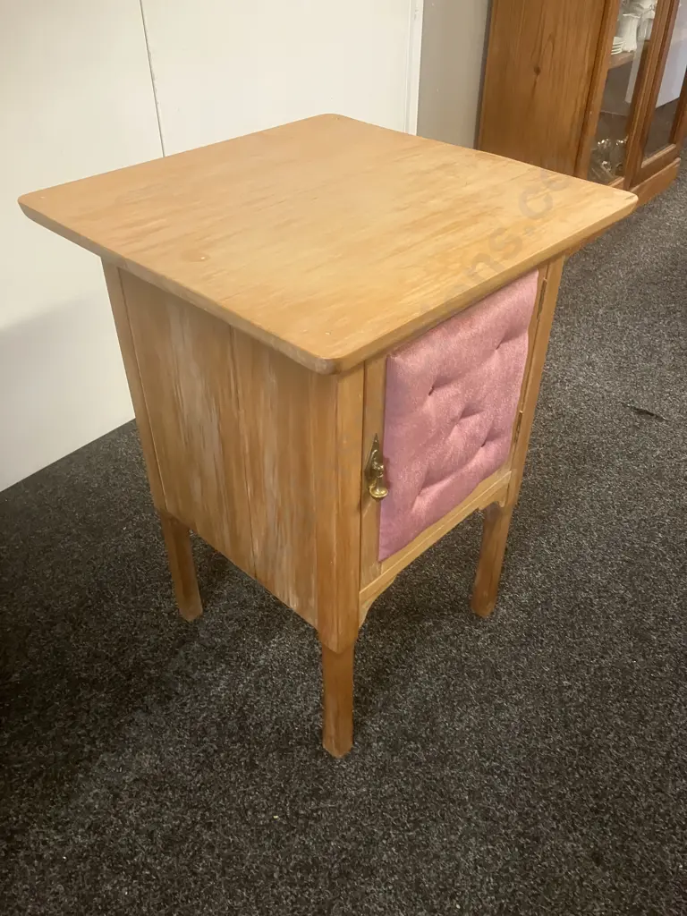 Rimu Bedside With Pink Button Backed Upholstered Door. H72 W50.5 D50cm Image 1++
