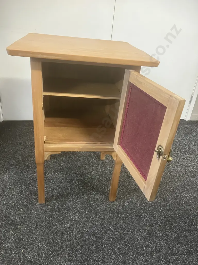 Rimu Bedside With Pink Button Backed Upholstered Door. H72 W50.5 D50cm Image 1++