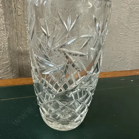 Beautiful Large Heavy Cut Crystal Etched Vase H20cm.