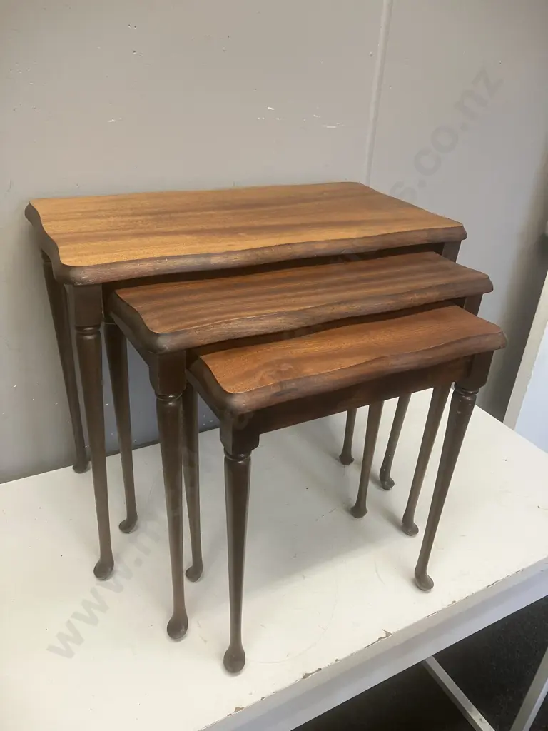 Mahogany Nest of 3 Tables With Fine Cabriole Legs. H45 W54 D28cm Image 1++
