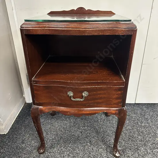 Mahogany Queen Anne Bedside Cabinet With Glass Top,  Single Drawer & Cabriole Legs