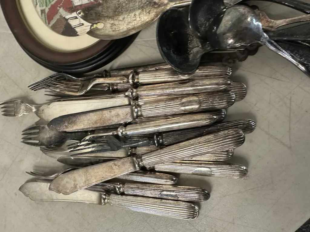 Assorted Crystal, China & China Items Etc Including Fish Cutlery, Sherry Glasses, Maling Ashtray Image 1++
