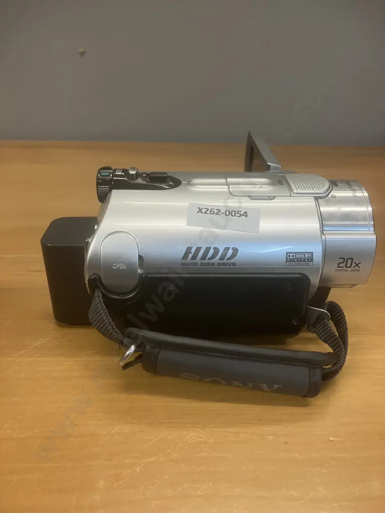 Sony DCR-SR300E Digital Video Camera Recorder (No Charger) Image 1++