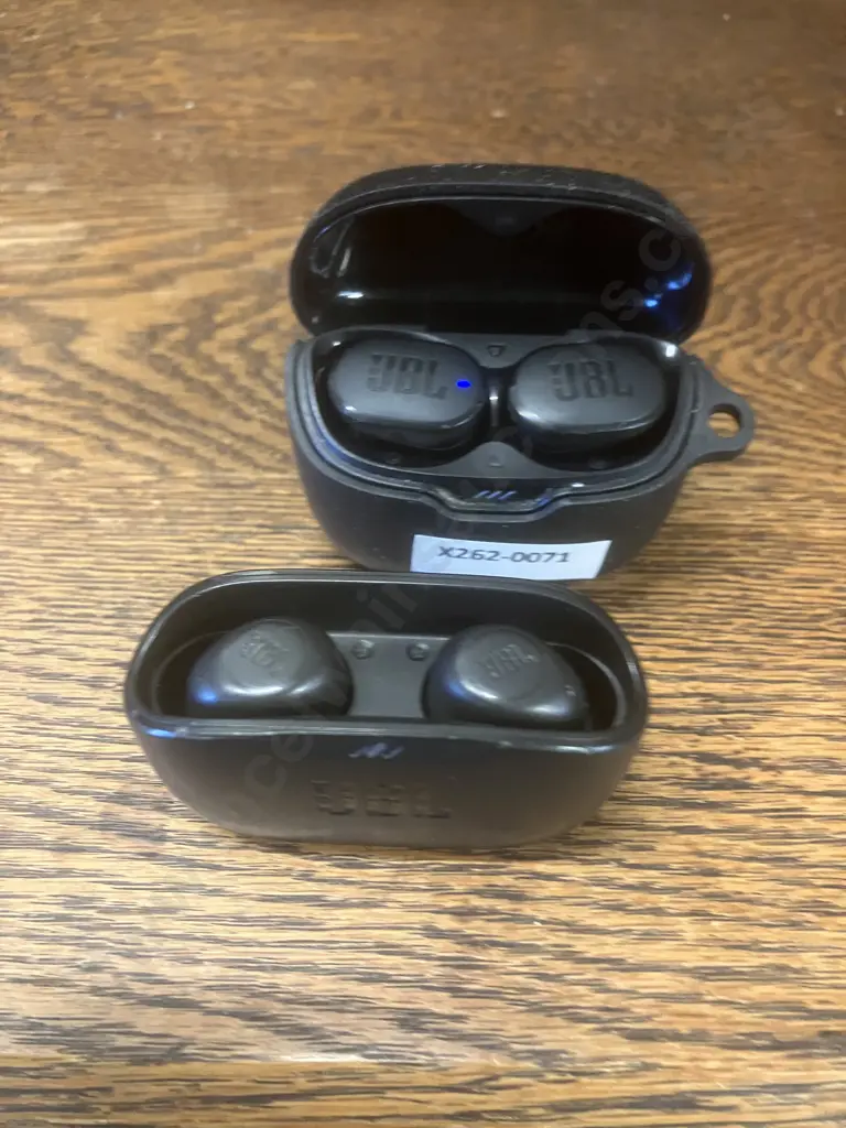 JBL Tune & JBL Wave Wireless Earbuds With Cases Image 1++