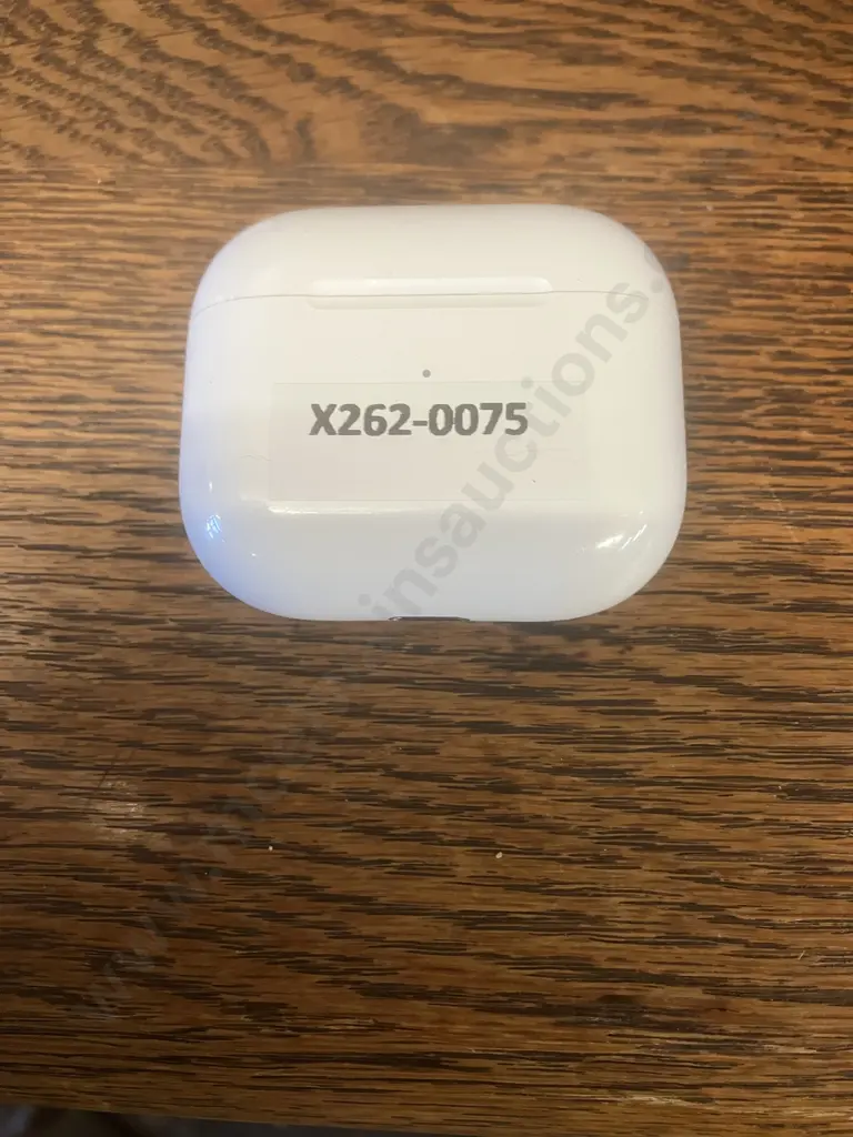 Apple AirPods A2564 3rd Generation With Charging Case Image 1++
