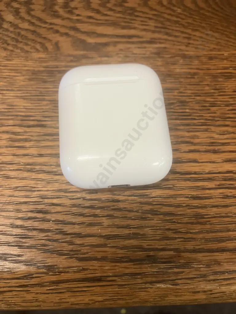 Apple AirPods A2031 2nd Generation With A1602 Charging Case Image 1++