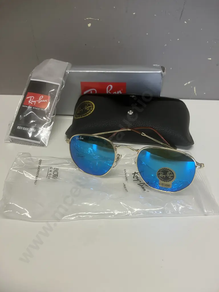 Rayban Sunglasses - Boxed Image 1++