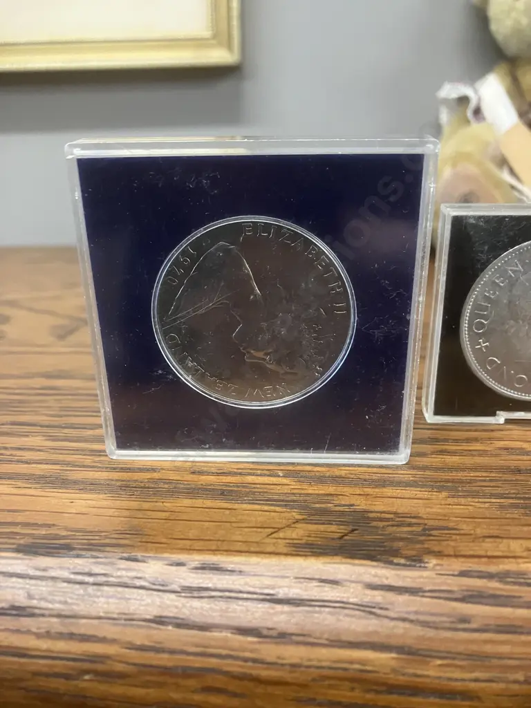 Queen Elizabeth Royal Visit 1953-54 Medal. Plastic Cased 1970 Royal Visit Mt Cook One Dollar & Pair of 1953 NZ Crowns Image 1++
