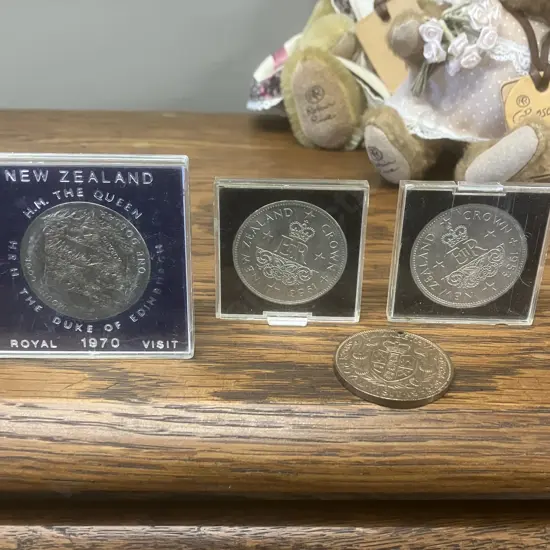 Queen Elizabeth Royal Visit 1953-54 Medal. Plastic Cased 1970 Royal Visit Mt Cook One Dollar & Pair of 1953 NZ Crowns
