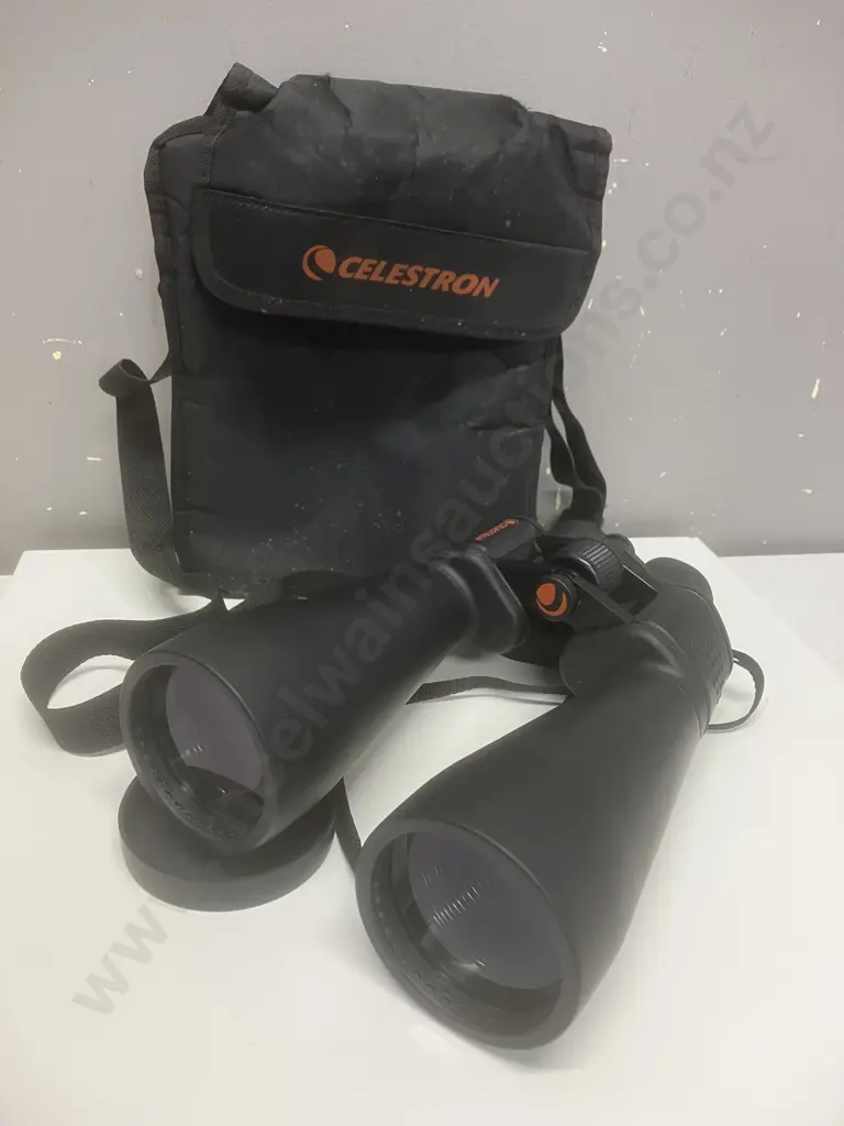 Celestron SkyMaster 15x70 Binoculars With Carry Bag. FOV 4.4, Long Eye Relief Image 1++