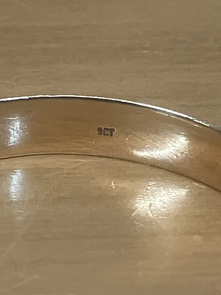 9ct Stamped Gold Bangle (27g) Image 1++
