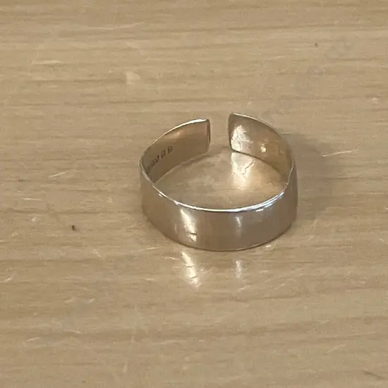 Mens Gold Band Hallmarked 375 (3g) - Damaged
