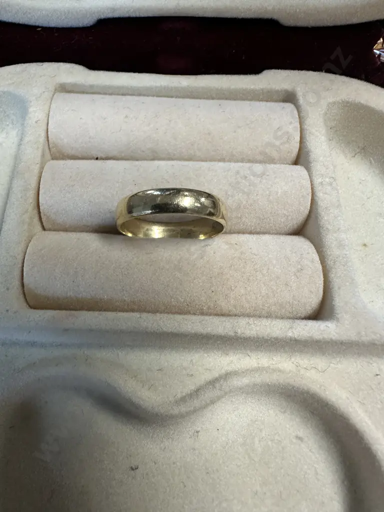 Stamped 18ct ring Image 1++