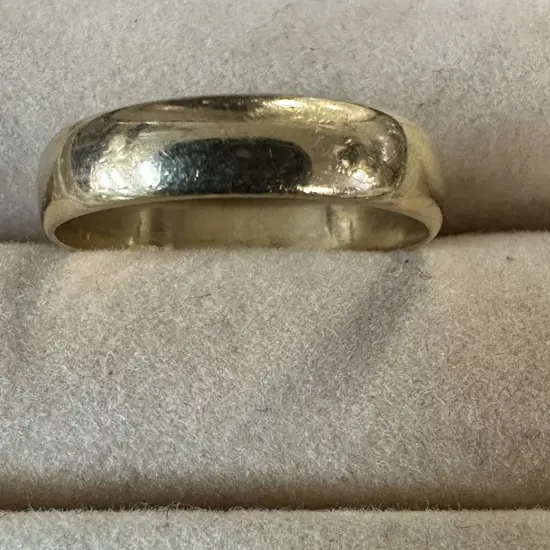 Stamped 9ct Mens Wedding Band