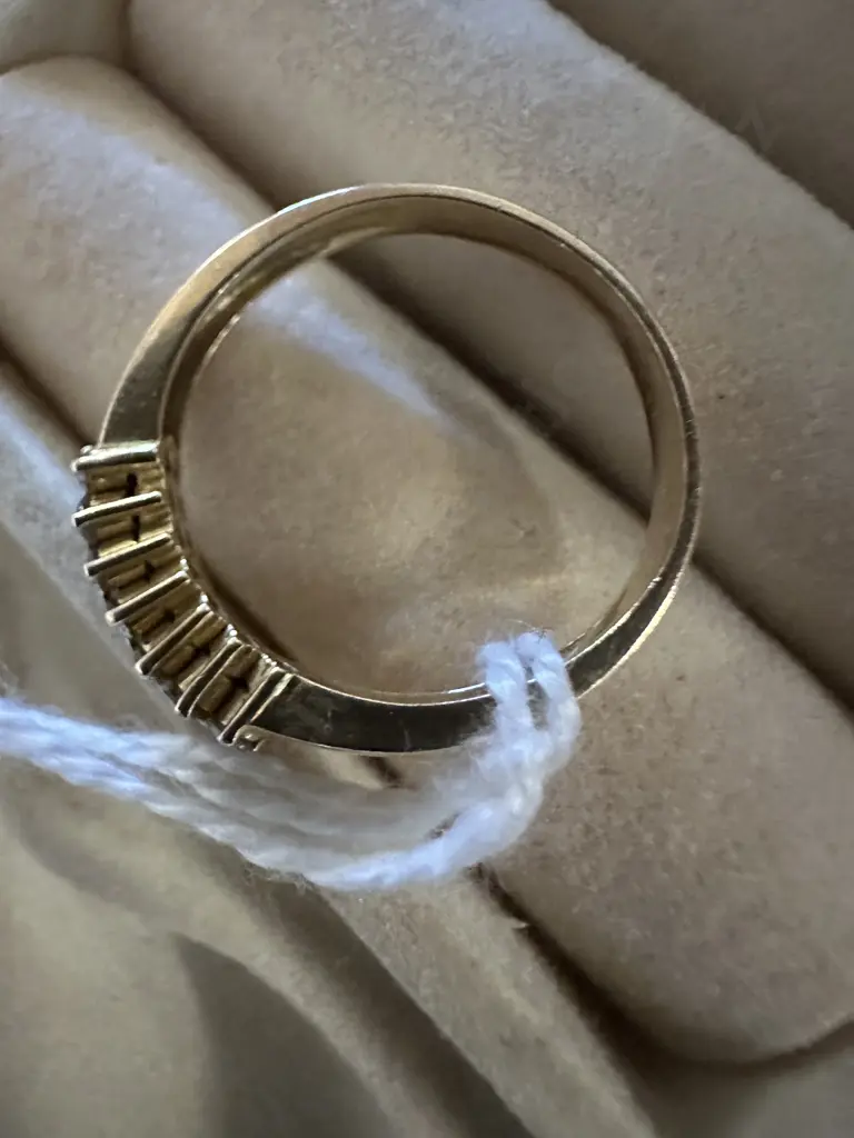 Gold Coloured Ring With 14 Clear Stones Image 1++