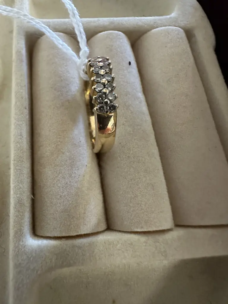 Gold Coloured Ring With 14 Clear Stones Image 1++