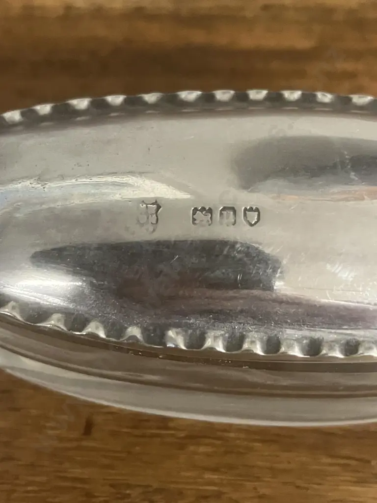 Antique George V Sterling Silver-Lidded Cut Glass Trinket Box Hallmarked London 1915 Image 1++
