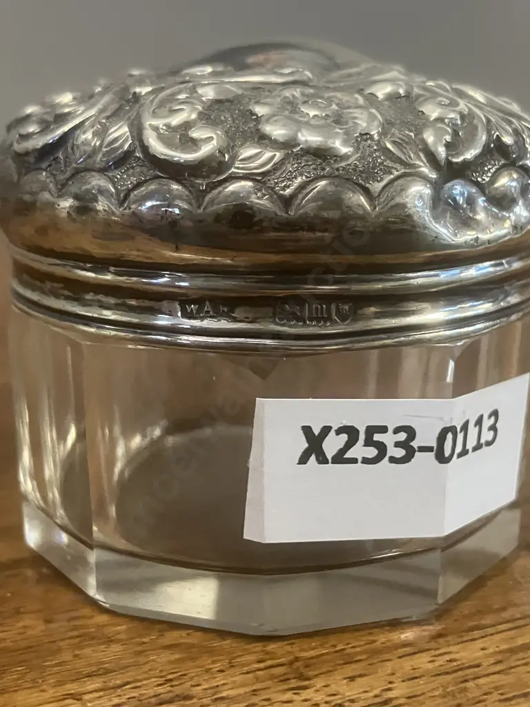 Edwardian Antique Sterling Silver-Lidded Vanity Jar, by William Amaziah Ellwick London Hallmarked 1907 Image 1++