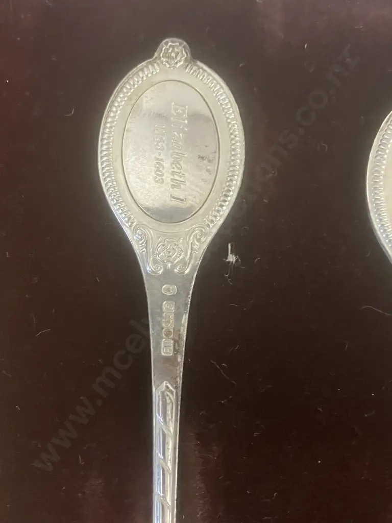 The Sovereign Queens Spoon Collection, Hallmarked Sterling Silver, Cased With COA (155 gm) Image 1++