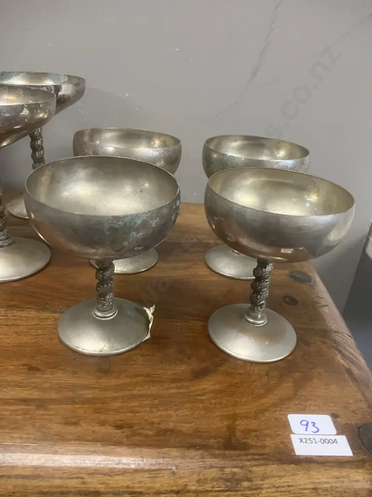 1950s Vintage Valero Spain E.P.B. Champagne Coupes x 6 & Wine Goblets x 4 – Twisted Grapevine Stem Goblets Image 1++