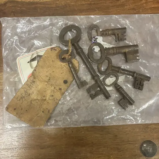 8 Keys