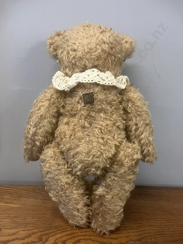 Robin Rive "Cicely" Country Life Retired Limited Edition Teddy Bear, #242 of 1000. 40cm, Jointed Handmade With Tags Image 1++