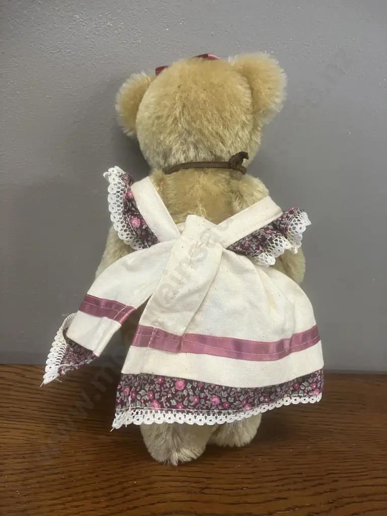 Robin Rive "Mary Rose" Country Life Retired Limited Edition Teddy Bear, #61 of 1000. 25cm, Jointed Handmade With Tags Image 1++