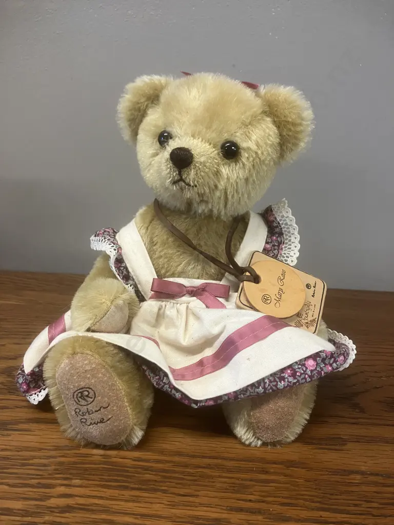 Robin Rive "Mary Rose" Country Life Retired Limited Edition Teddy Bear, #61 of 1000. 25cm, Jointed Handmade With Tags Image 1++