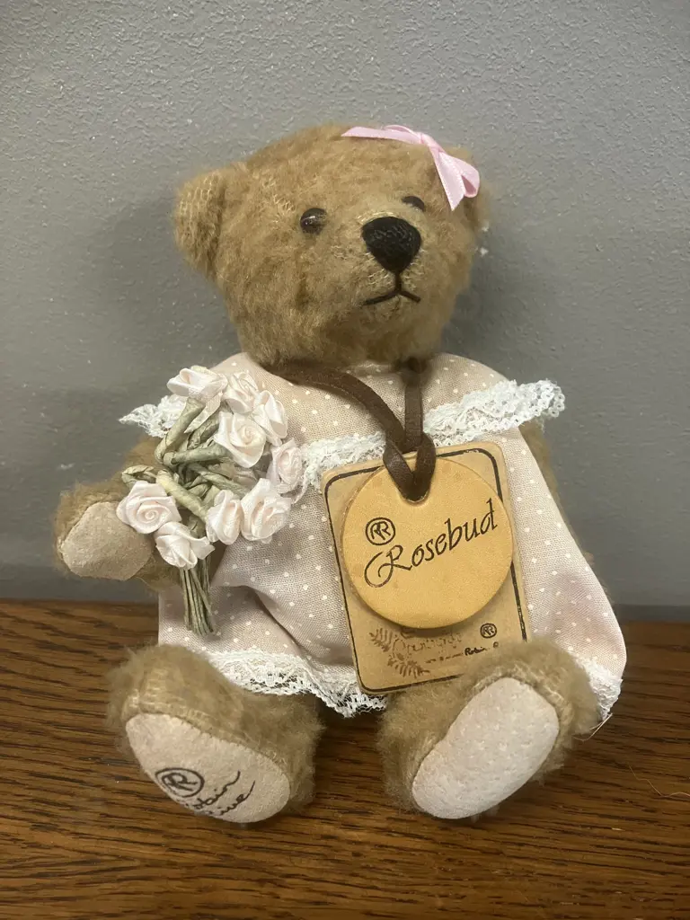 Robin Rive "Rosebud" Country Life Retired Limited Edition Teddy Bear, #49 of 2000. 7cm, Jointed Handmade With Tags Image 1++