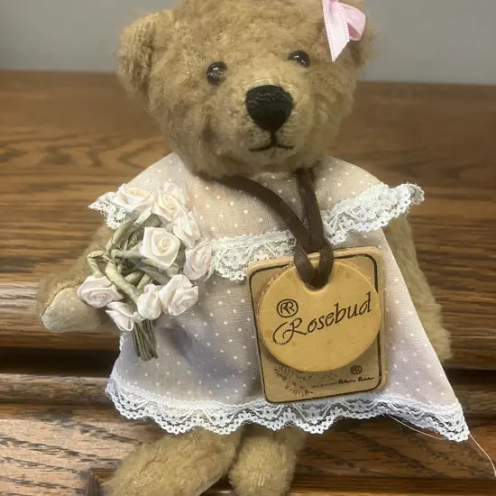 Robin Rive "Rosebud" Country Life Retired Limited Edition Teddy Bear, #49 of 2000. 7cm, Jointed Handmade With Tags