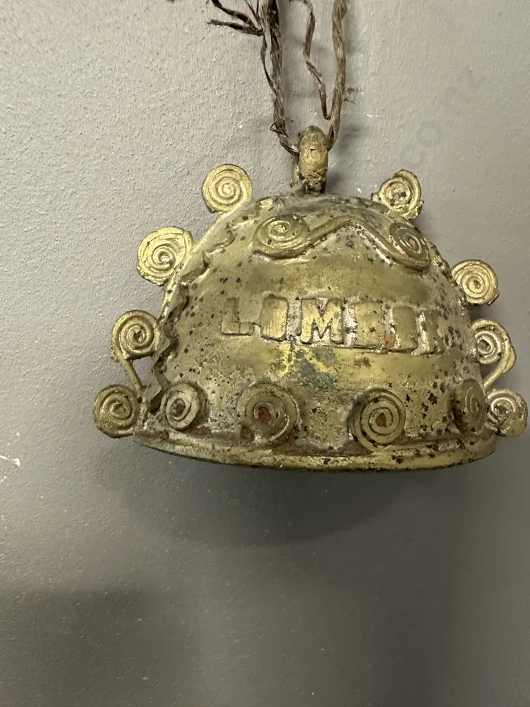 Antique Style Brass Bell Domed Shape Embossed Swirls Image 1++