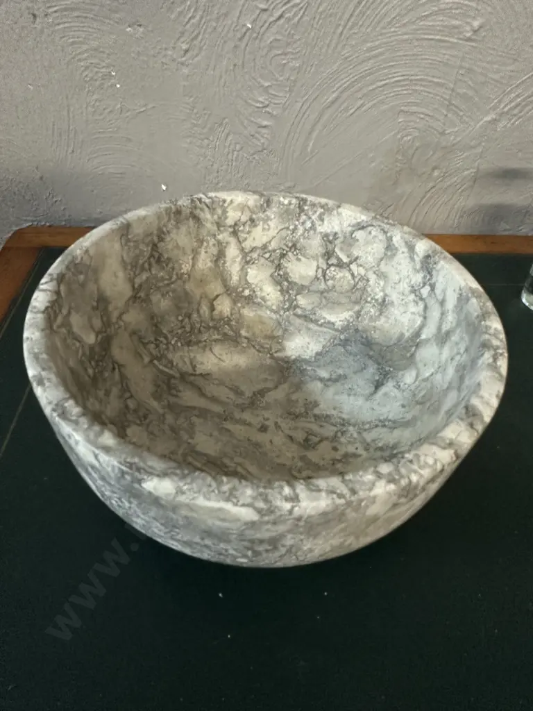 Round Marble Style Bowl Image 1++