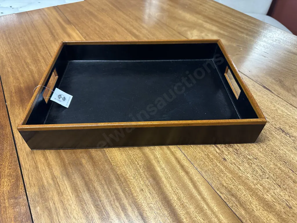 New C.C Interiors Double Handled Serving Tray 44x31cm. Image 1++