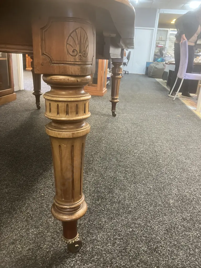 Oak Crank Extension Table With 3 Leaves, On Castors (No Handle)H76 L213 W121cm Image 1++