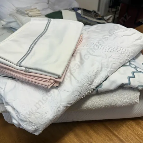 White King Size Duvet Inner, Pillow Cases, Large Towel, Ecosa Pillow Etc