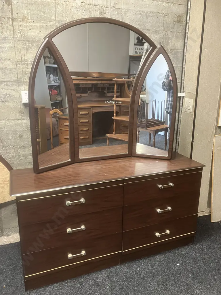 Vintage 'Contessa' 5 Piece Bedroom Set, Arched Headboard With Velour Panels, Arched Tri-Mirrored Dressing Table Etc Image 1++
