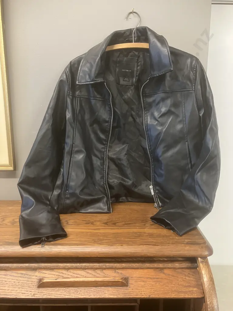 Cotton On Jacket - M / M Image 1++