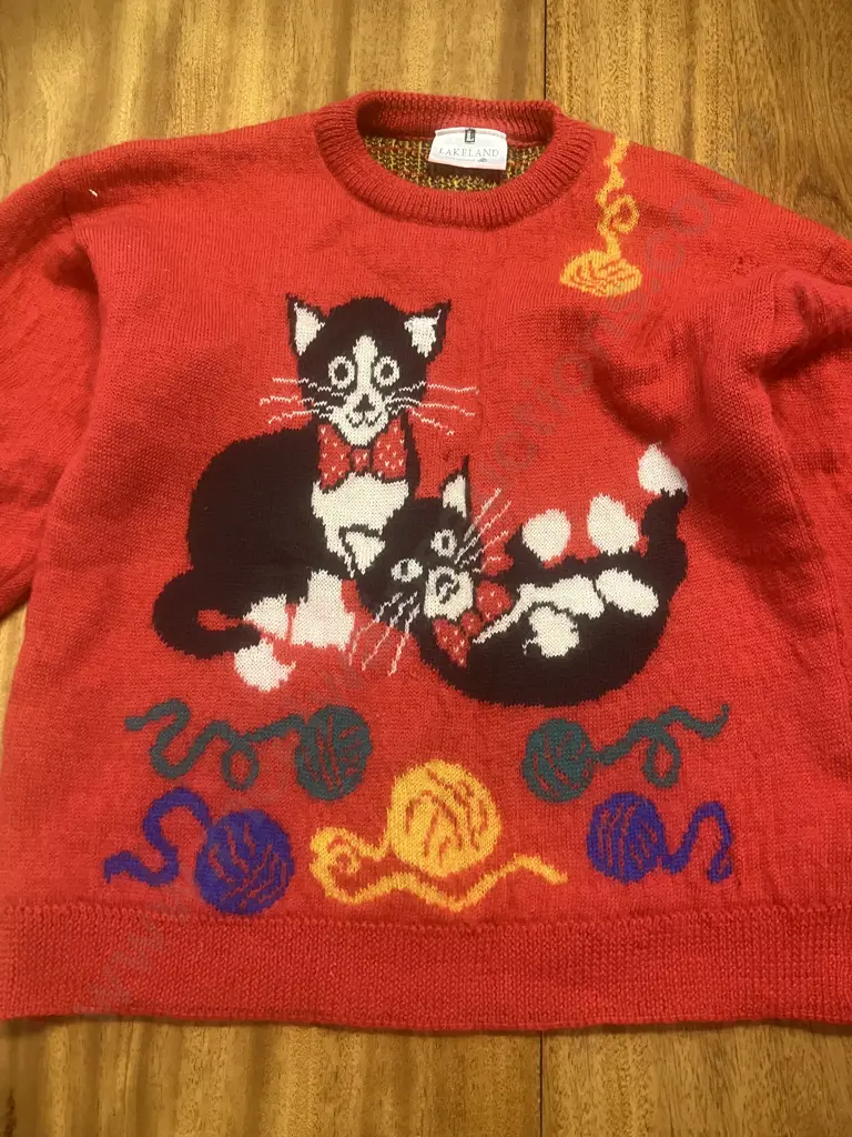 Lakeland Pure New Wool Jersey With Cat & Yarn Pattern - NZ Size M Image 1++