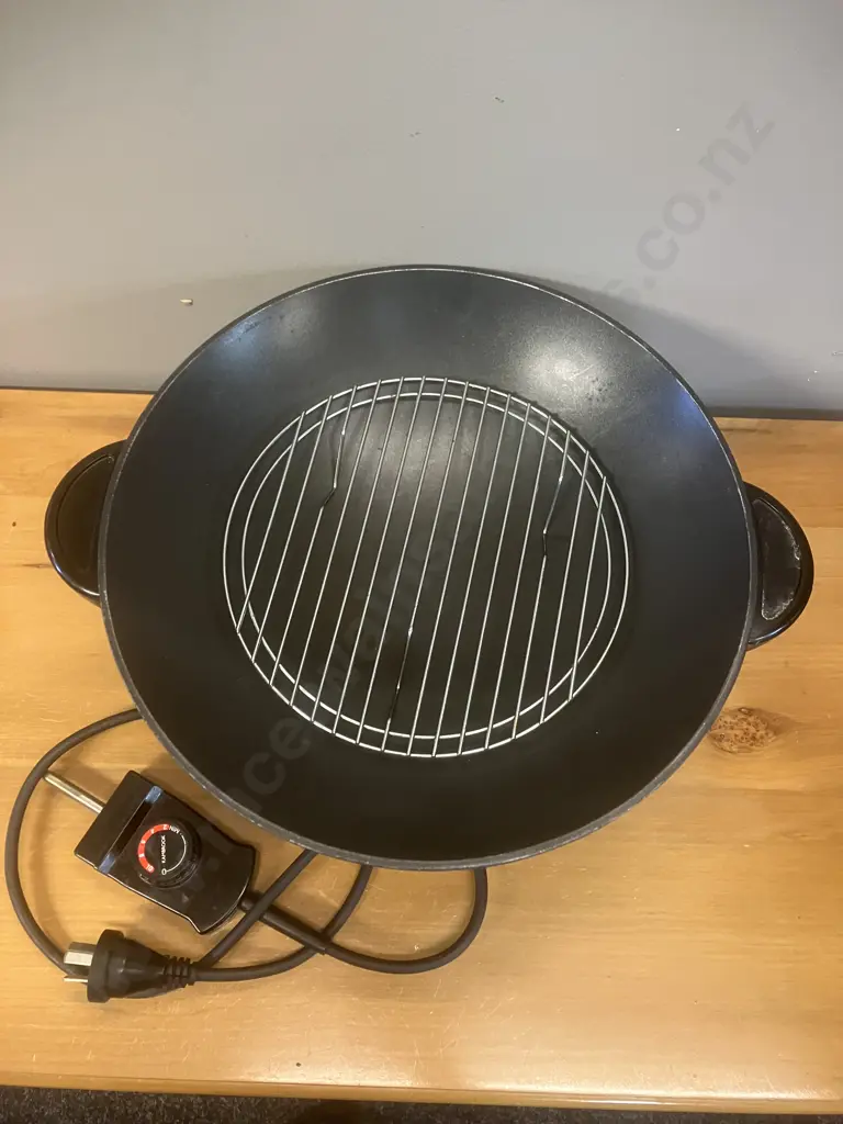 Kambrook Electric Wok KEW004 Image 1++
