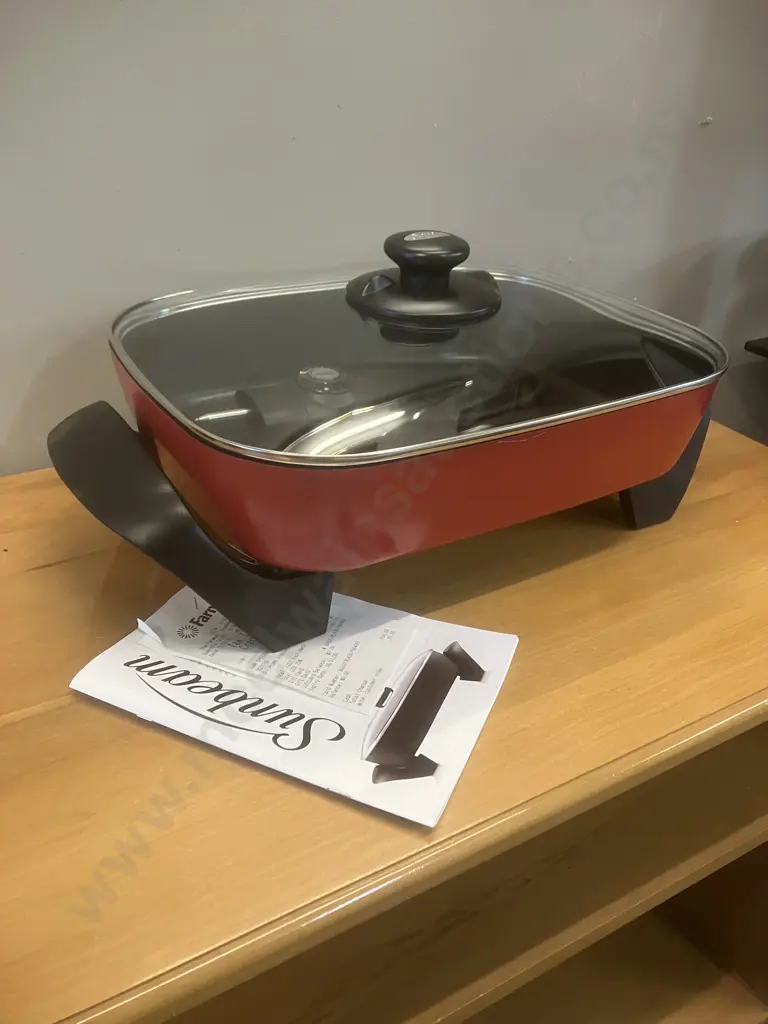 Sunbeam FP5920R Minerale Classic Banquet Frypan - Red, With Manual (12/3/26) Image 1++