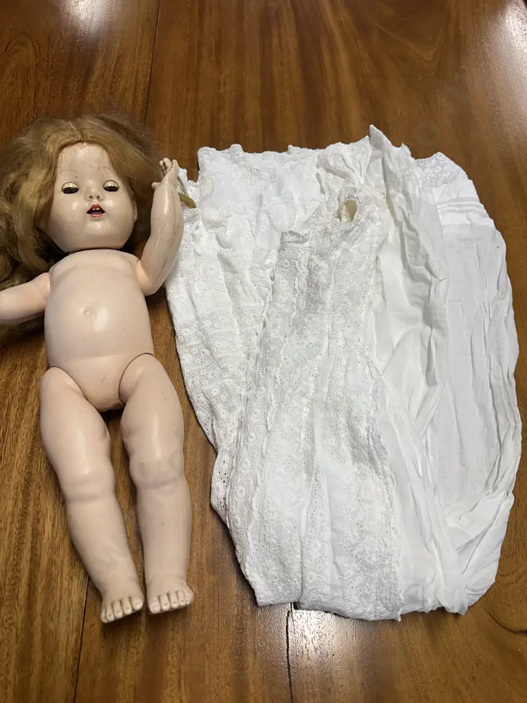 Vintage Doll & Dress Image 1++