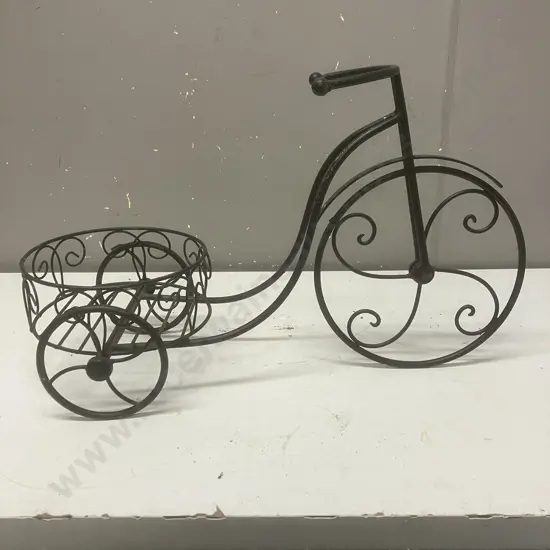Black Steel Bike Planter. 29 x 48cm
