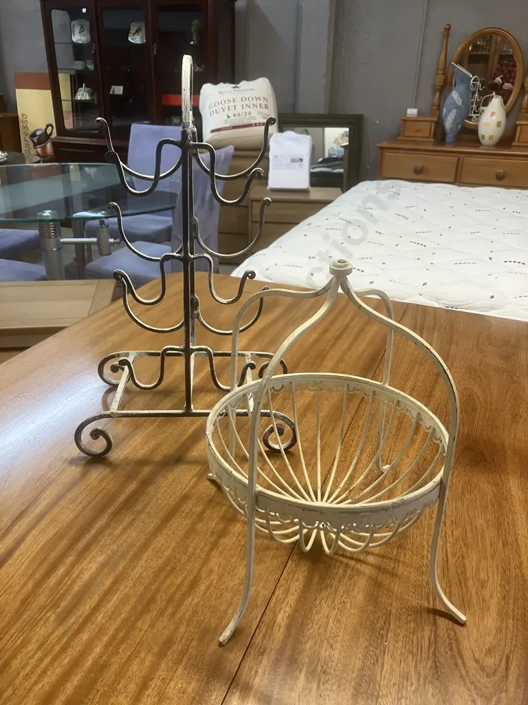 Metal Wine Rack & Fruit Bowl Image 1++