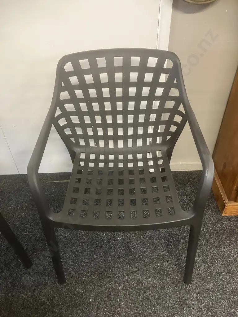 Set of 6 Black Plastic Outdoor Stacking Chairs Image 1++