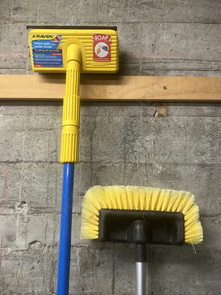 Raven Telescopic Water Brush & Telescopic Water Brush Image 1++