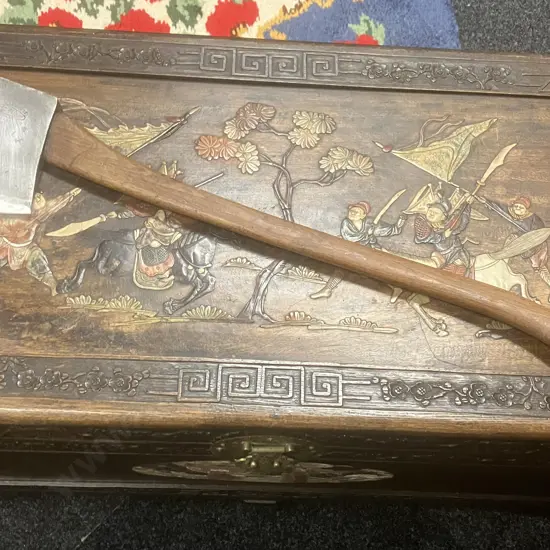 Kelly Dandenong World's Finest Tasmanian Pattern Axe Head True Temper - 1935-1950 Made in Canada. 27" Handle