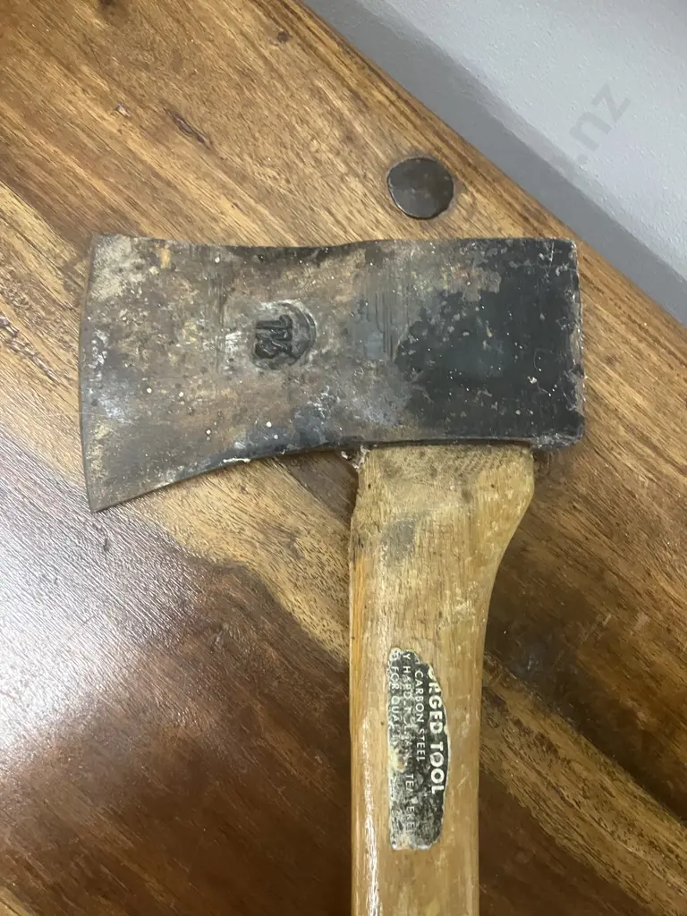 Vintage Forged 1-1/2 Lb Single Bit Axe Hatchet - L80cm Image 1++
