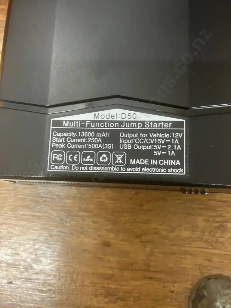 Carpow D50 Multi-Function Jump Starter Image 1++