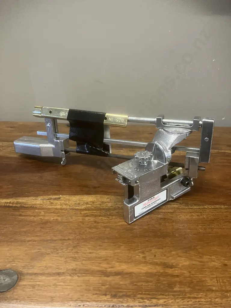 Granberg File-N-Joint G106B Bar Mounted File Guide System & Pair of Atlas Trade 3lb Orange Splitting Wedges Image 1++